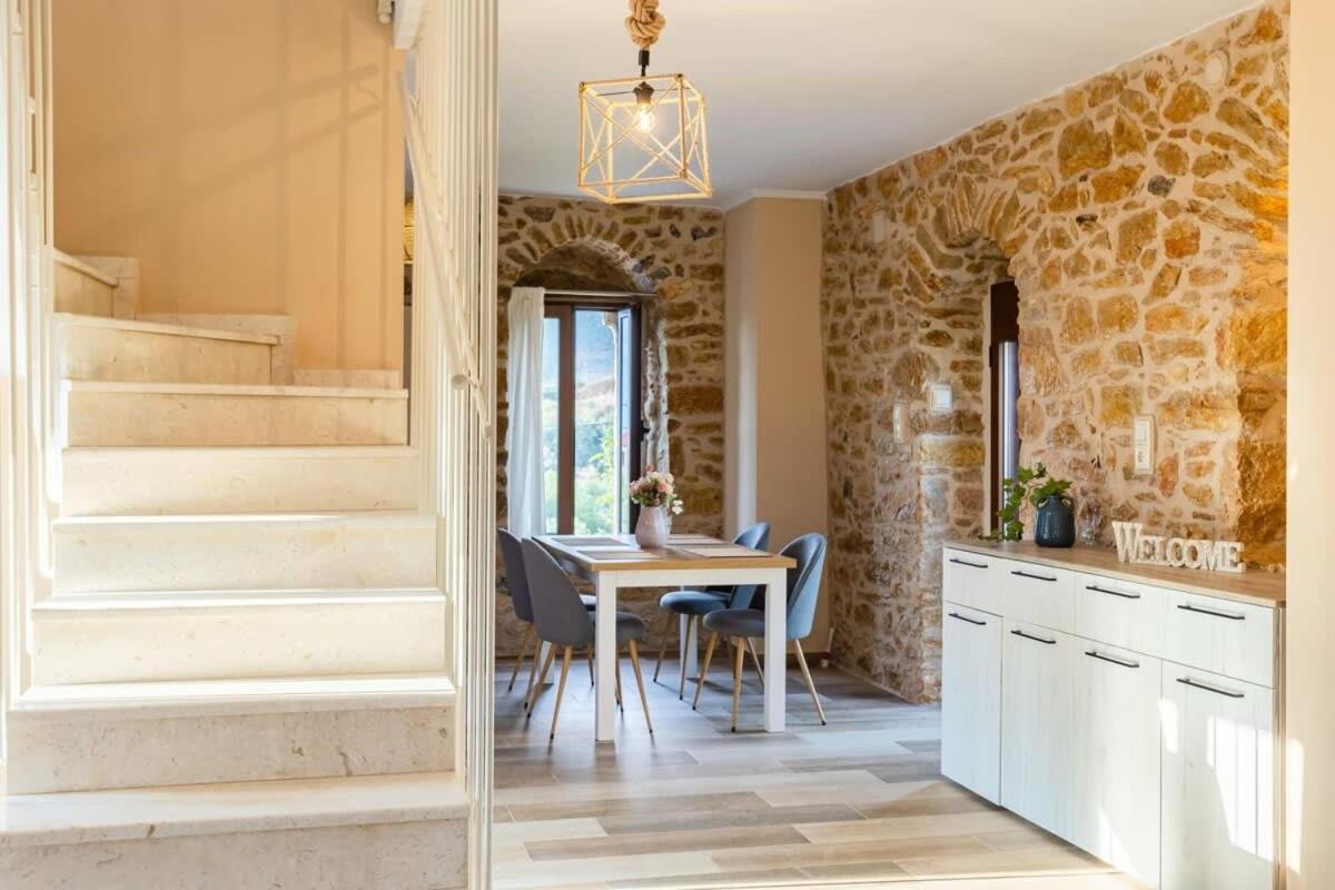 Mantineia Stone Villa-An Ethereal Getaway Megali Mantineia Buitenkant foto